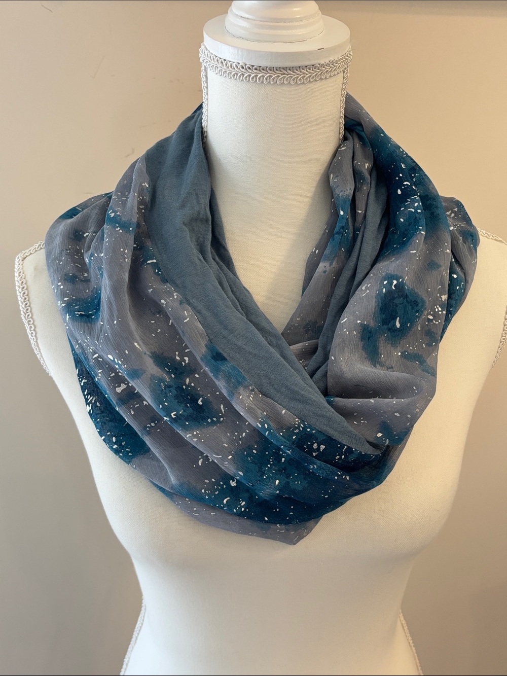 Women’s Infinity Scarf - Blue Gray Abstract Print